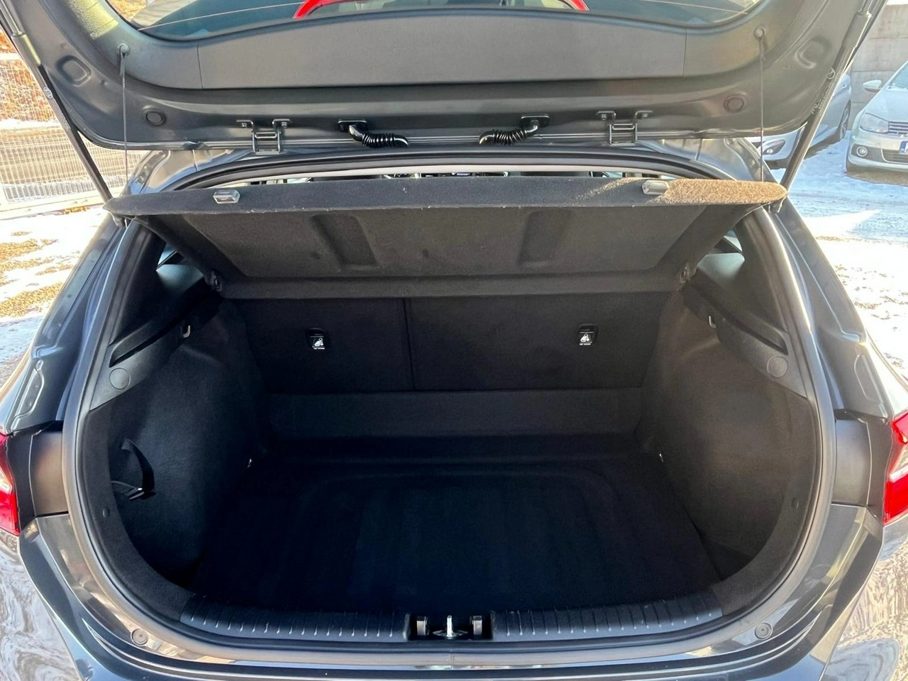 Kia Ceed - Zdjęcie 9