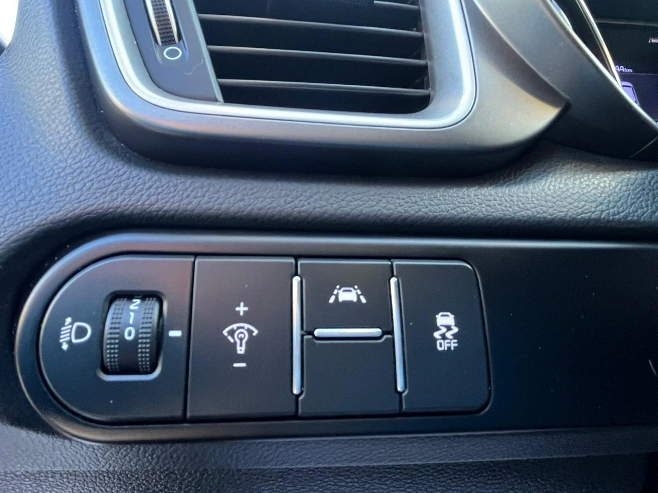 Kia Ceed - Zdjęcie 11