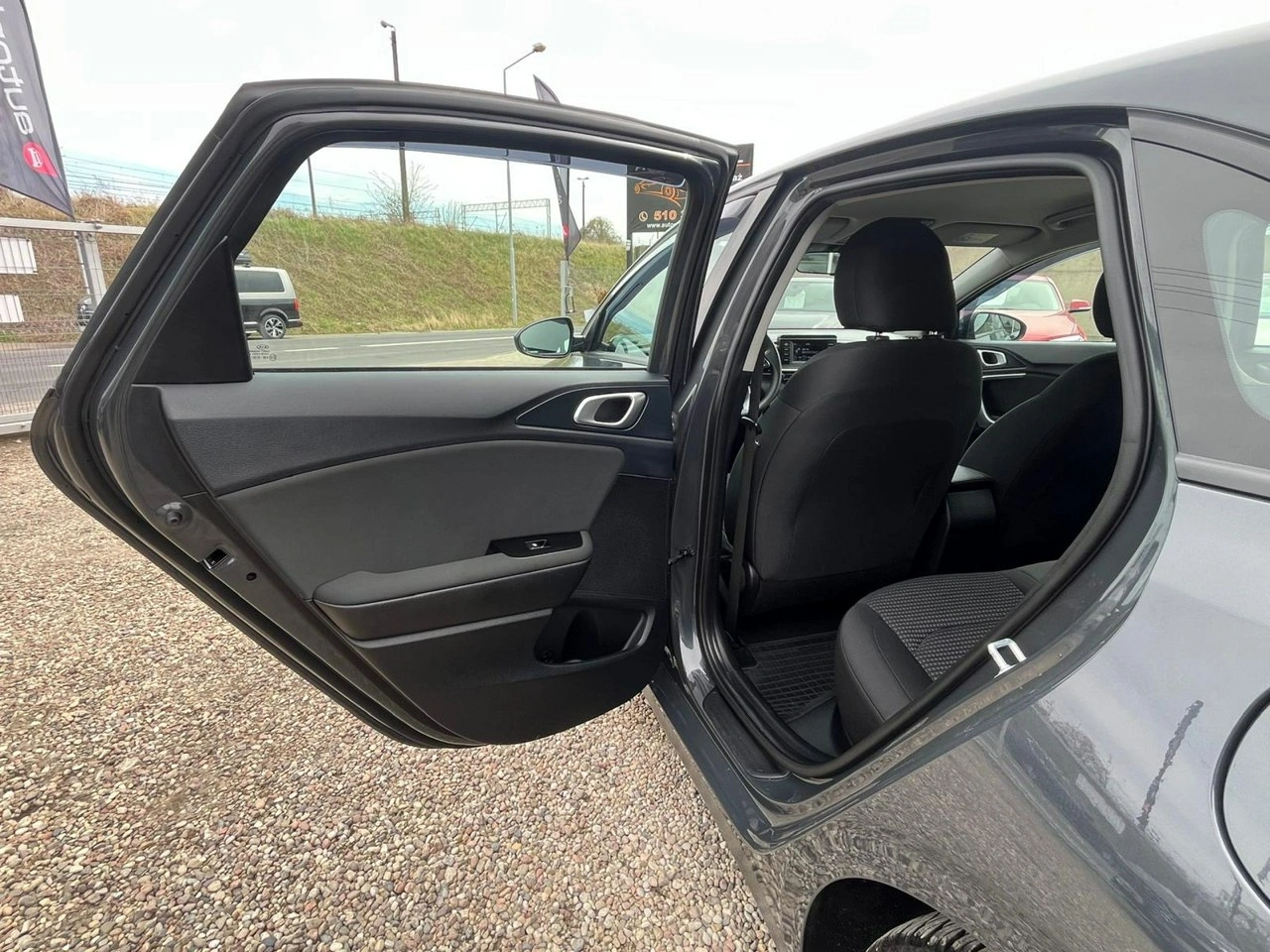 Kia Ceed - Zdjęcie 15