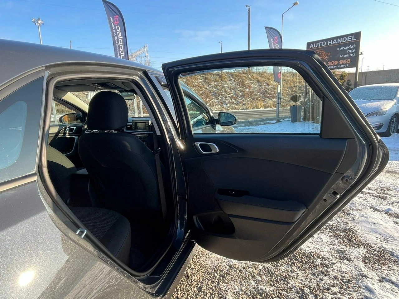 Kia Ceed - Zdjęcie 16