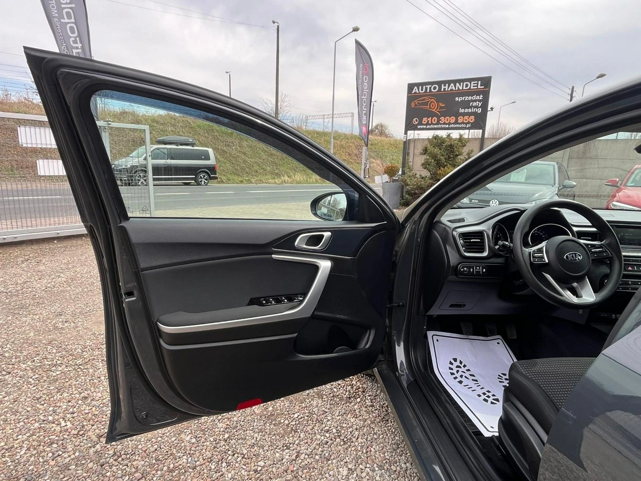 Kia Ceed - Zdjęcie 21