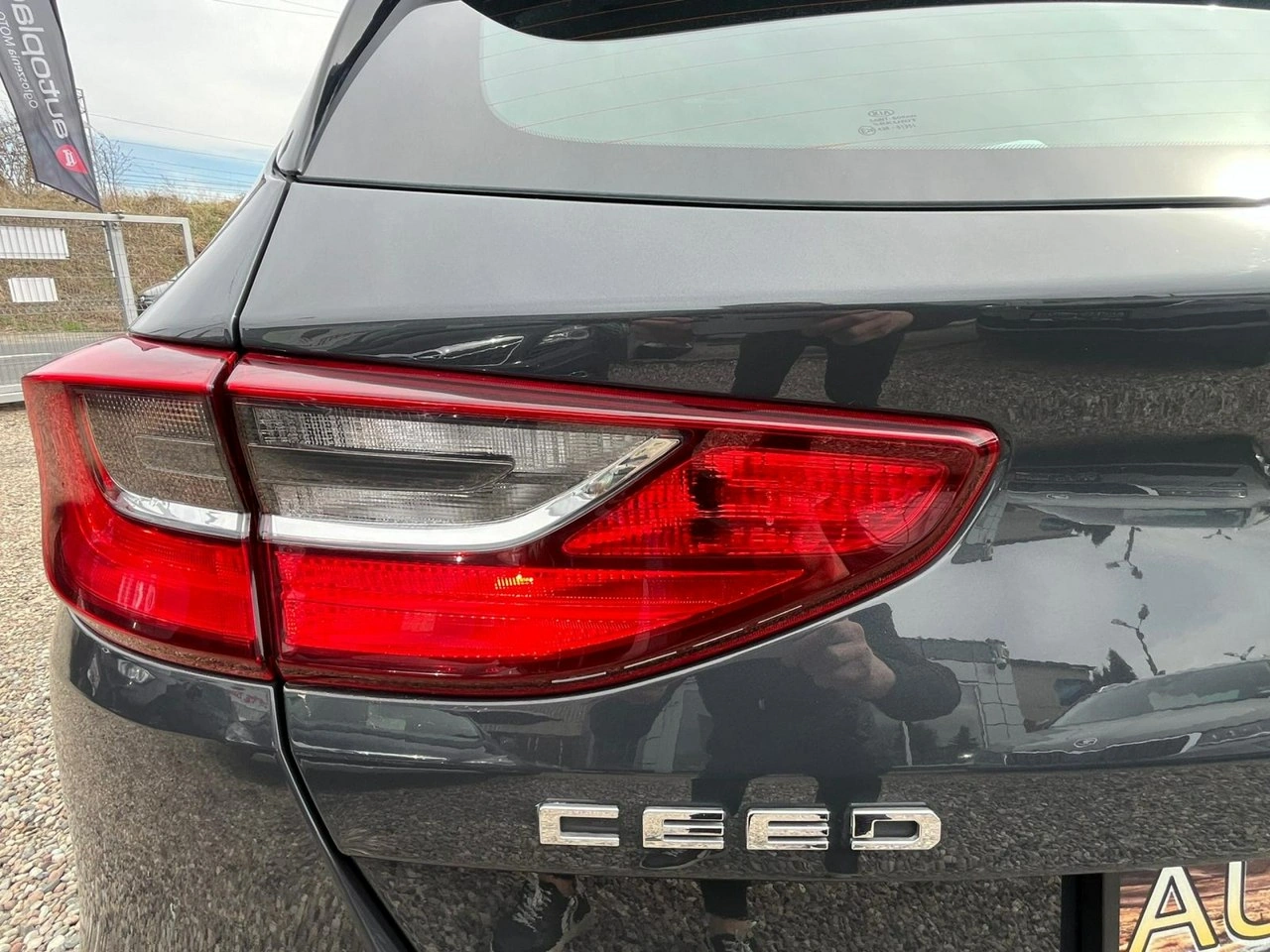 Kia Ceed - Zdjęcie 31