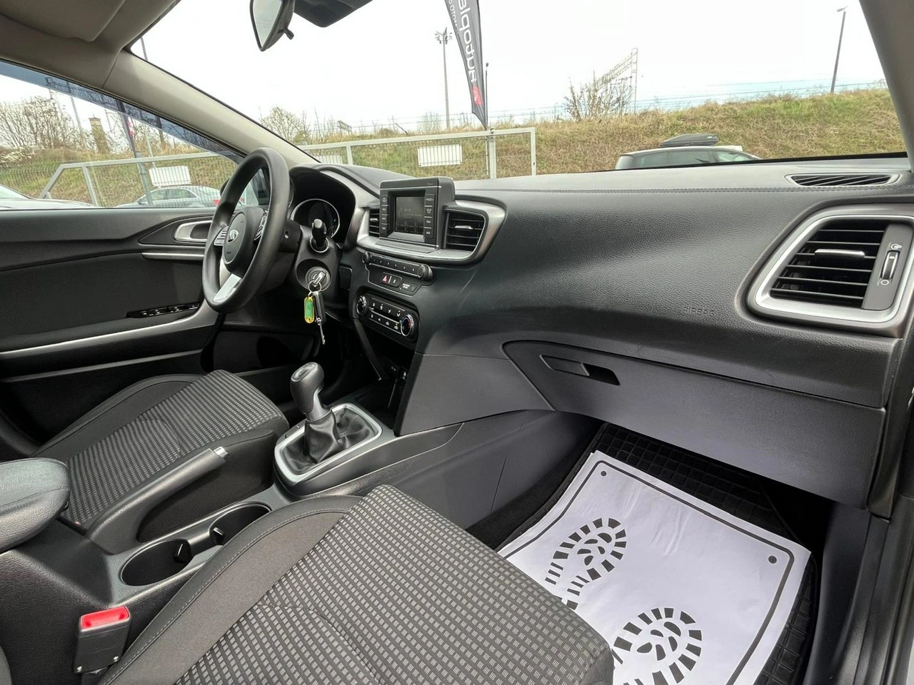 Kia Ceed - Zdjęcie 36