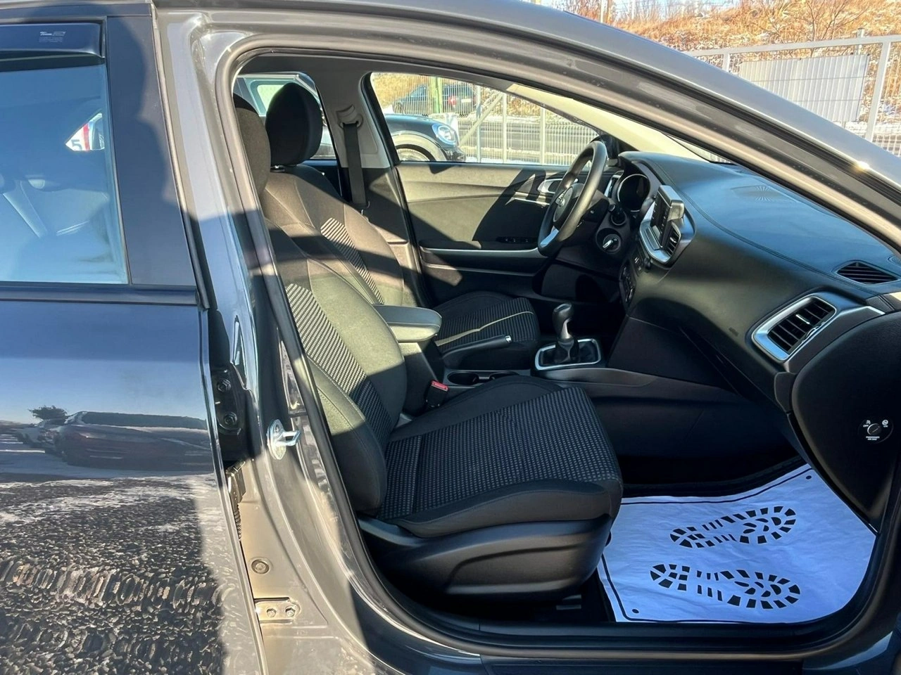 Kia Ceed - Zdjęcie 7