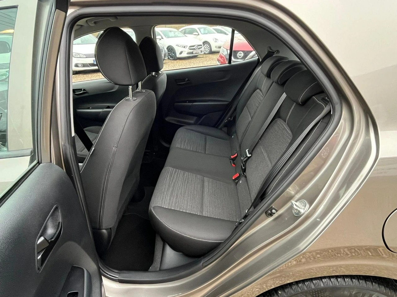 Kia Picanto - Zdjęcie 11