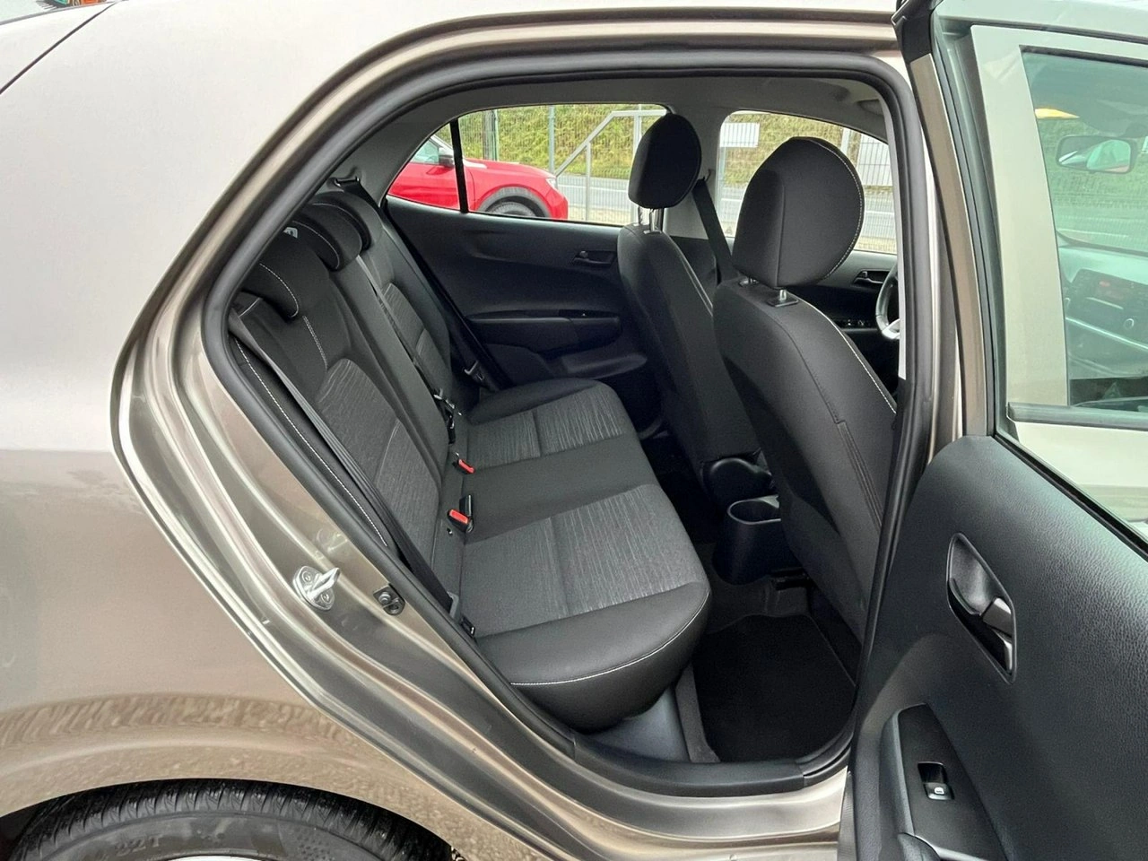 Kia Picanto - Zdjęcie 7