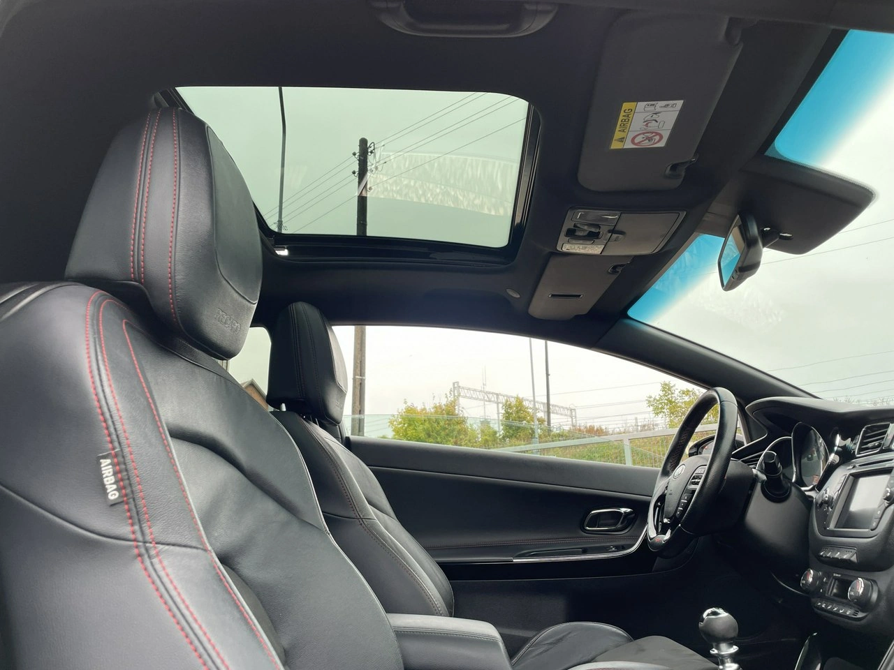 Kia Pro_cee'd - Zdjęcie 26