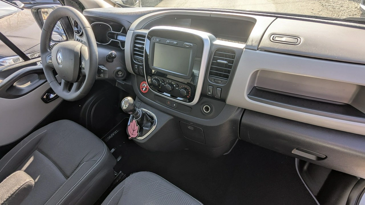 Renault Trafic - Zdjęcie 15