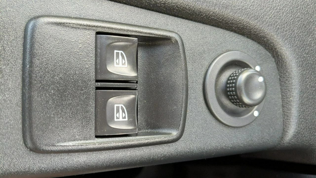 Renault Trafic - Zdjęcie 28