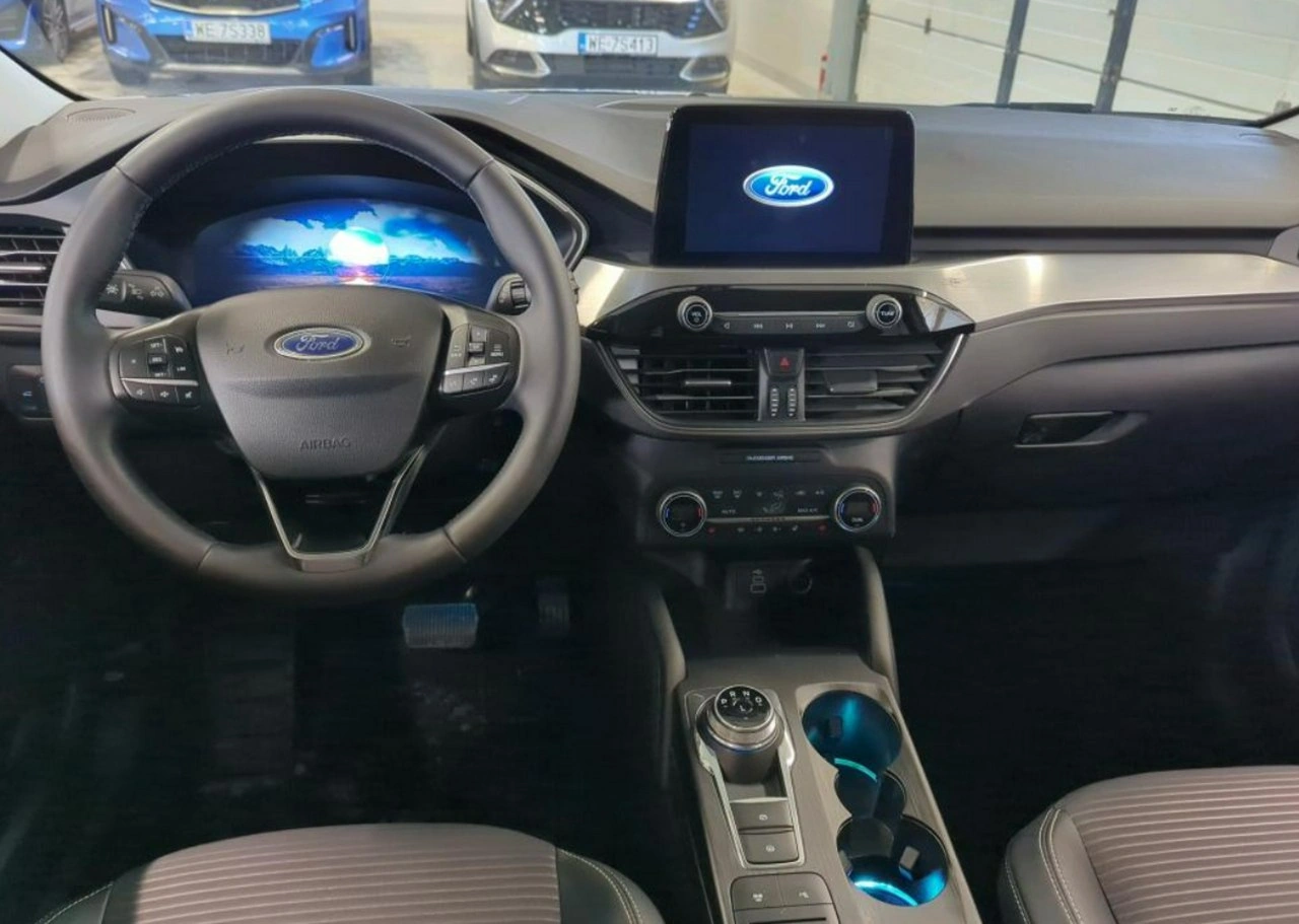 Ford Kuga - Zdjęcie 4