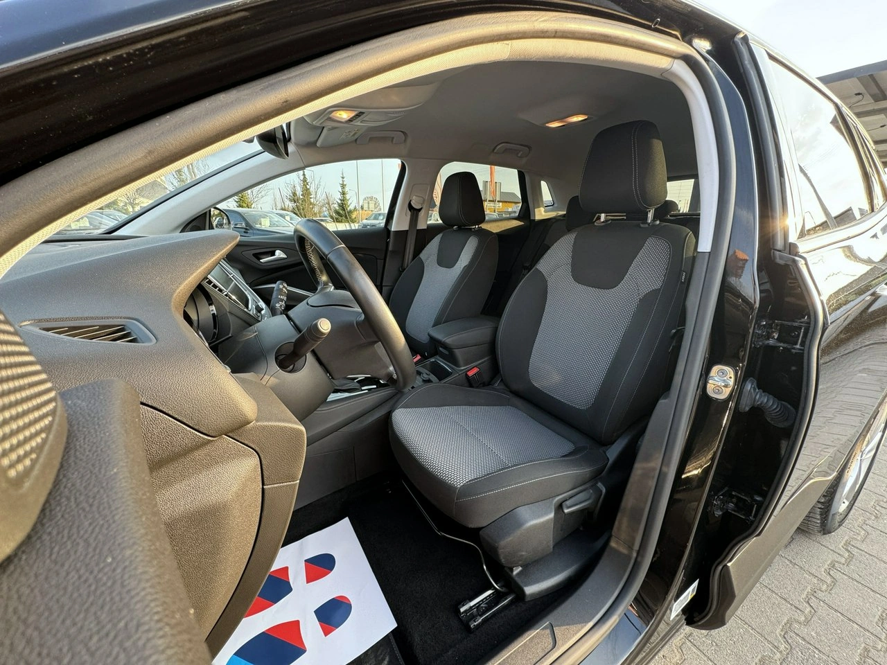 Opel Grandland X - Zdjęcie 15