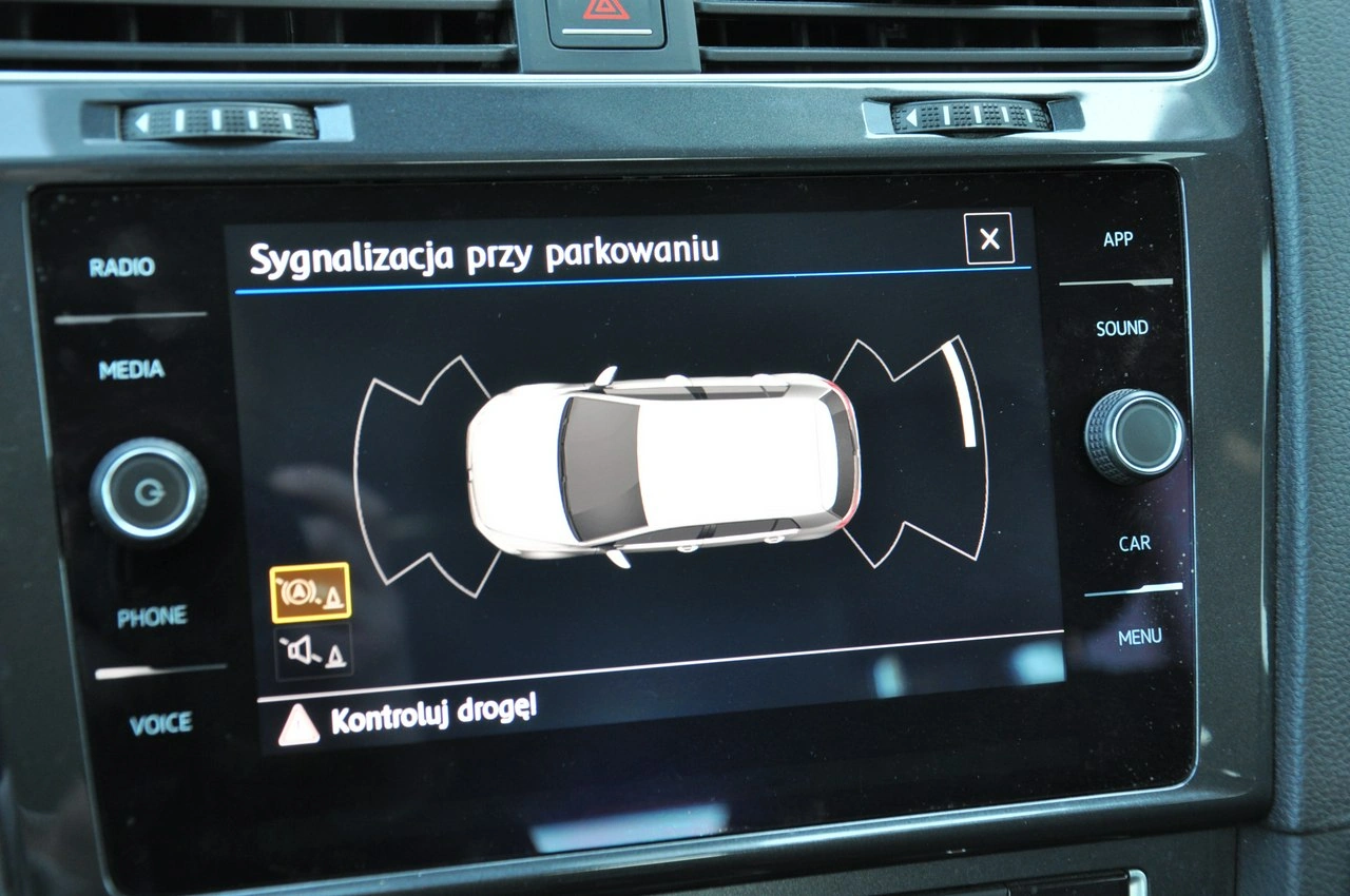 Volkswagen Golf - Zdjęcie 15