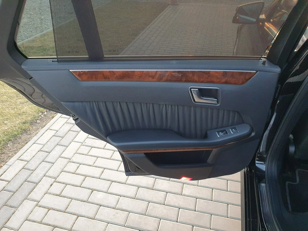 Mercedes E 350 - Zdjęcie 30