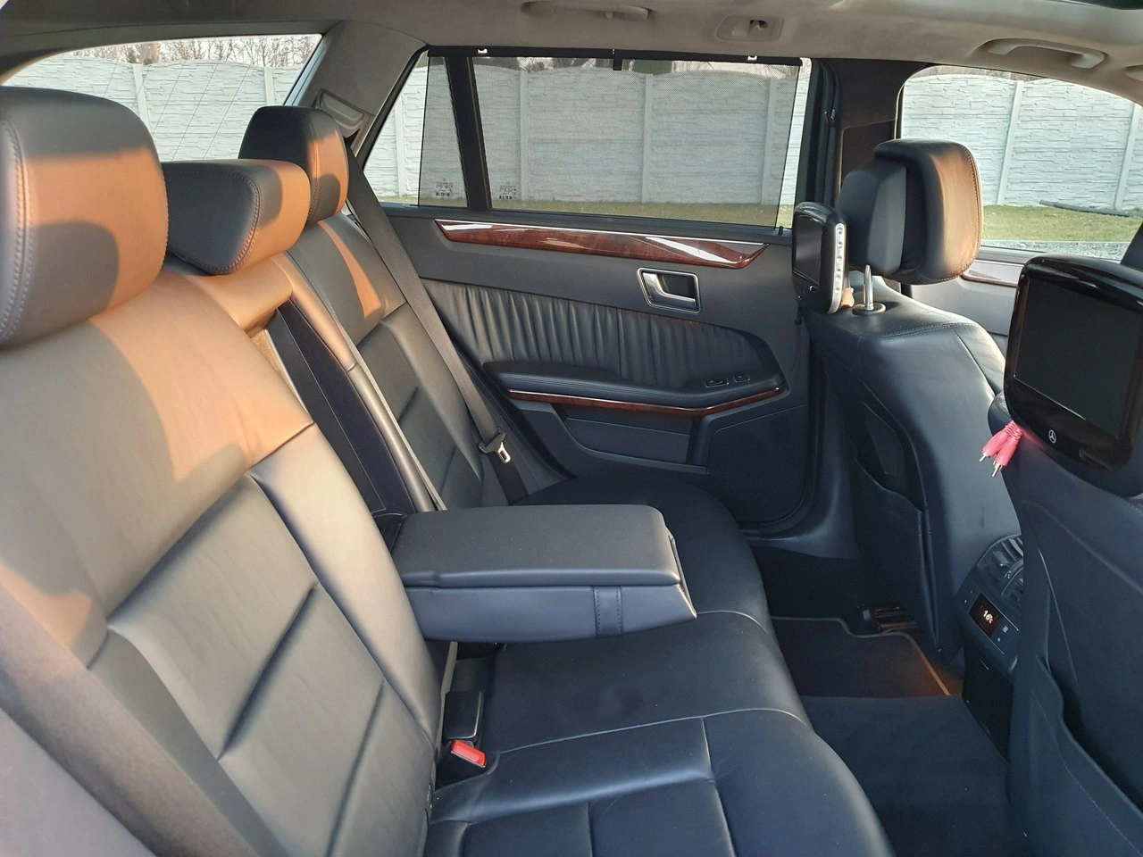 Mercedes E 350 - Zdjęcie 36