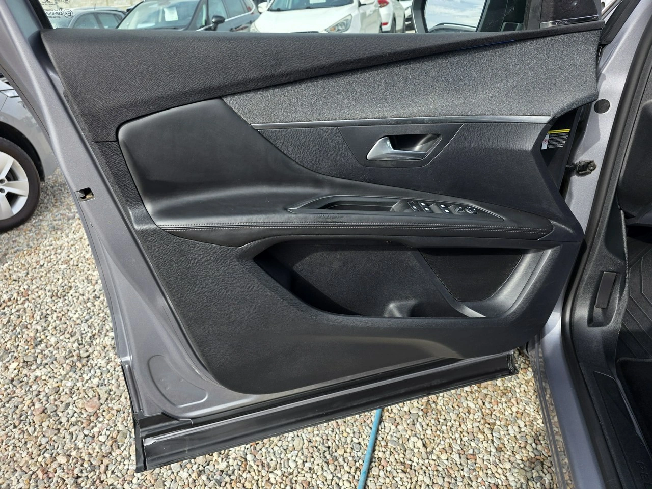 Peugeot 3008 - Zdjęcie 42