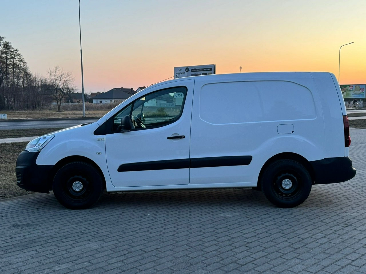 Peugeot Partner - Zdjęcie 9