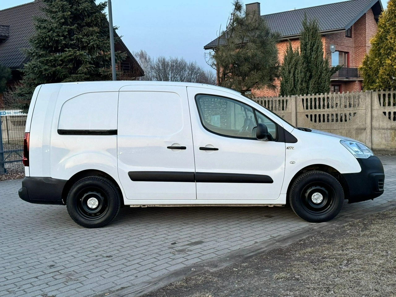 Peugeot Partner - Zdjęcie 13