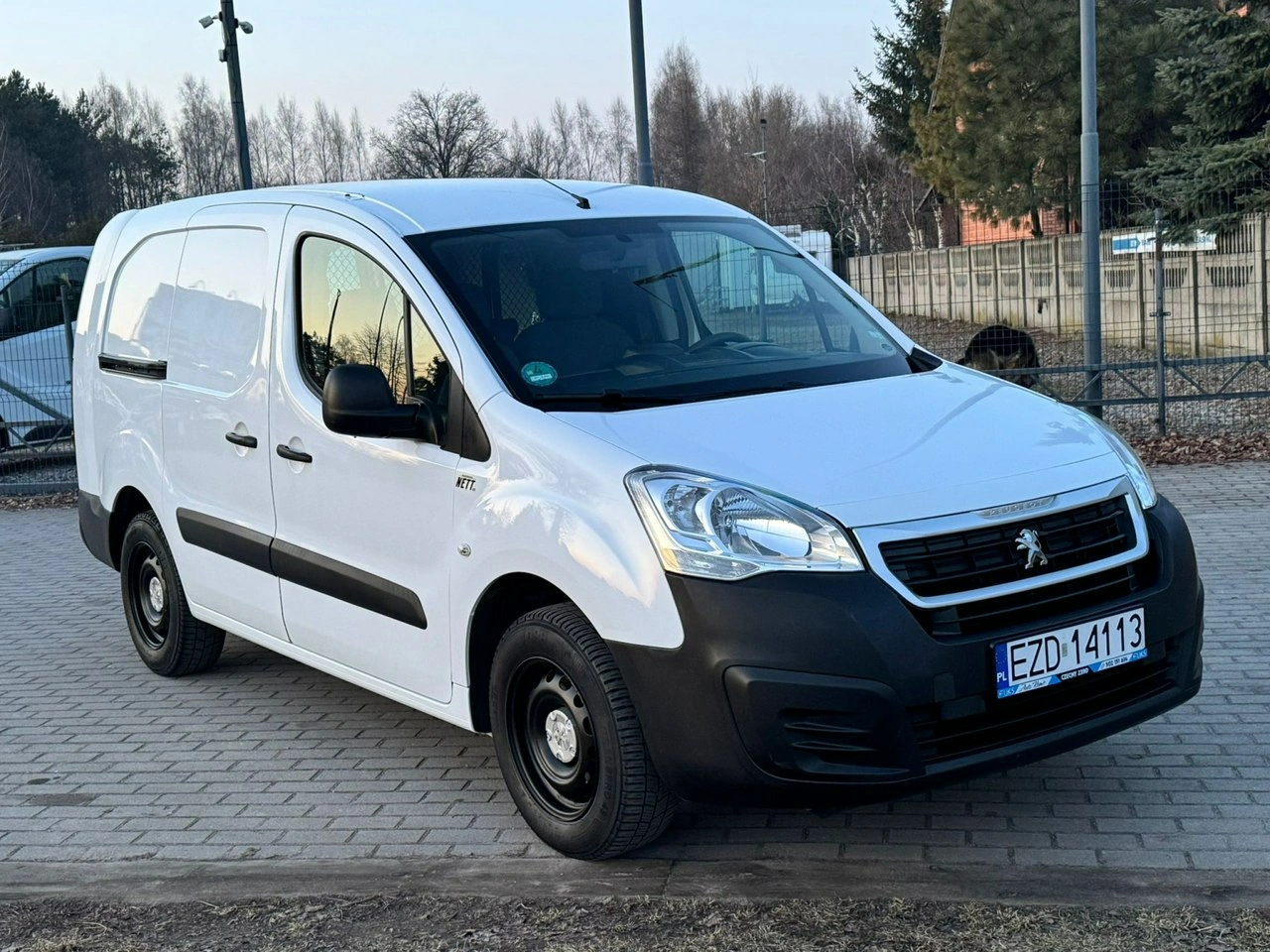 Peugeot Partner - Zdjęcie 14