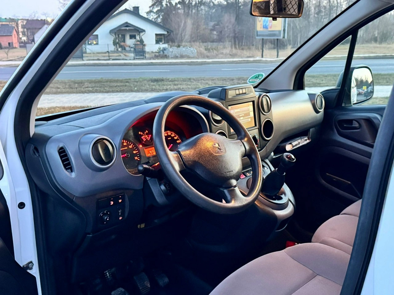 Peugeot Partner - Zdjęcie 15