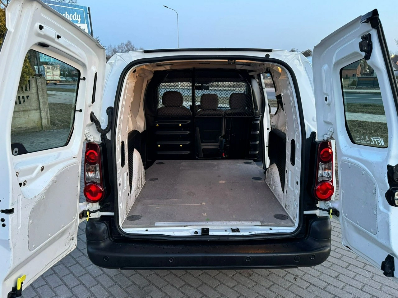 Peugeot Partner - Zdjęcie 20