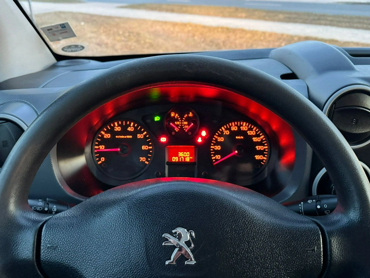 Peugeot Partner - Zdjęcie 21