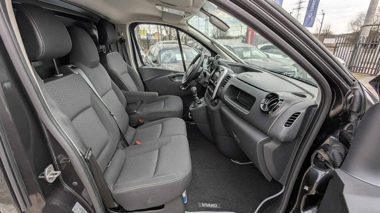 Opel Vivaro - Zdjęcie 15