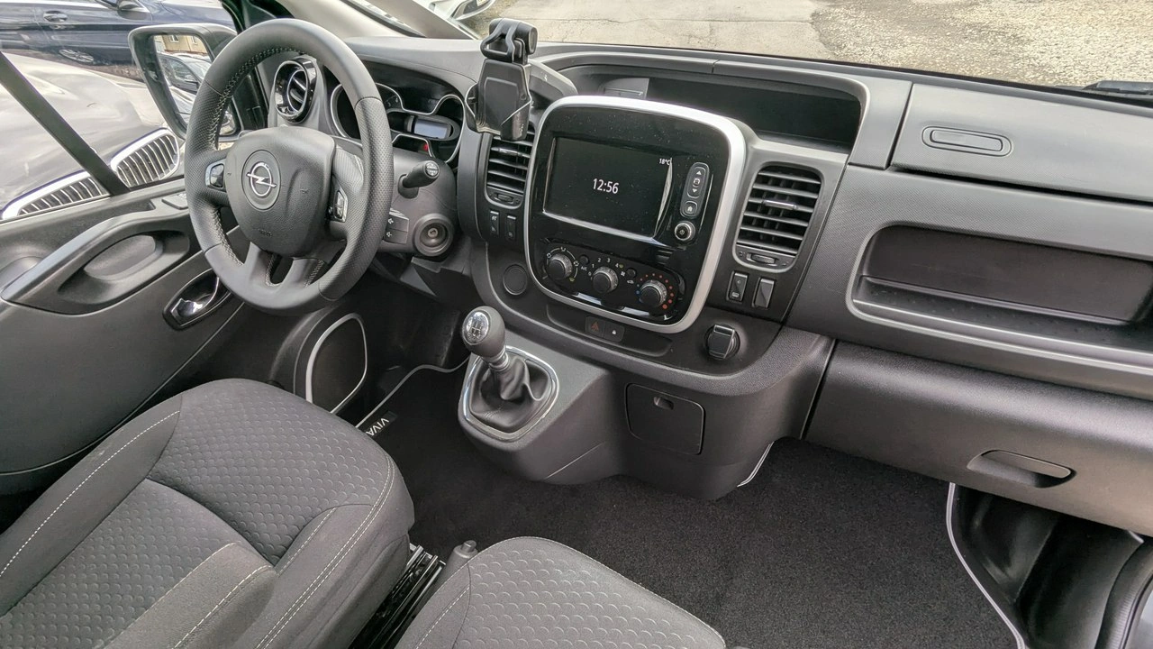 Opel Vivaro - Zdjęcie 16