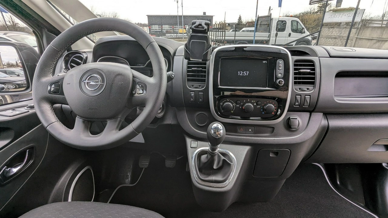 Opel Vivaro - Zdjęcie 17
