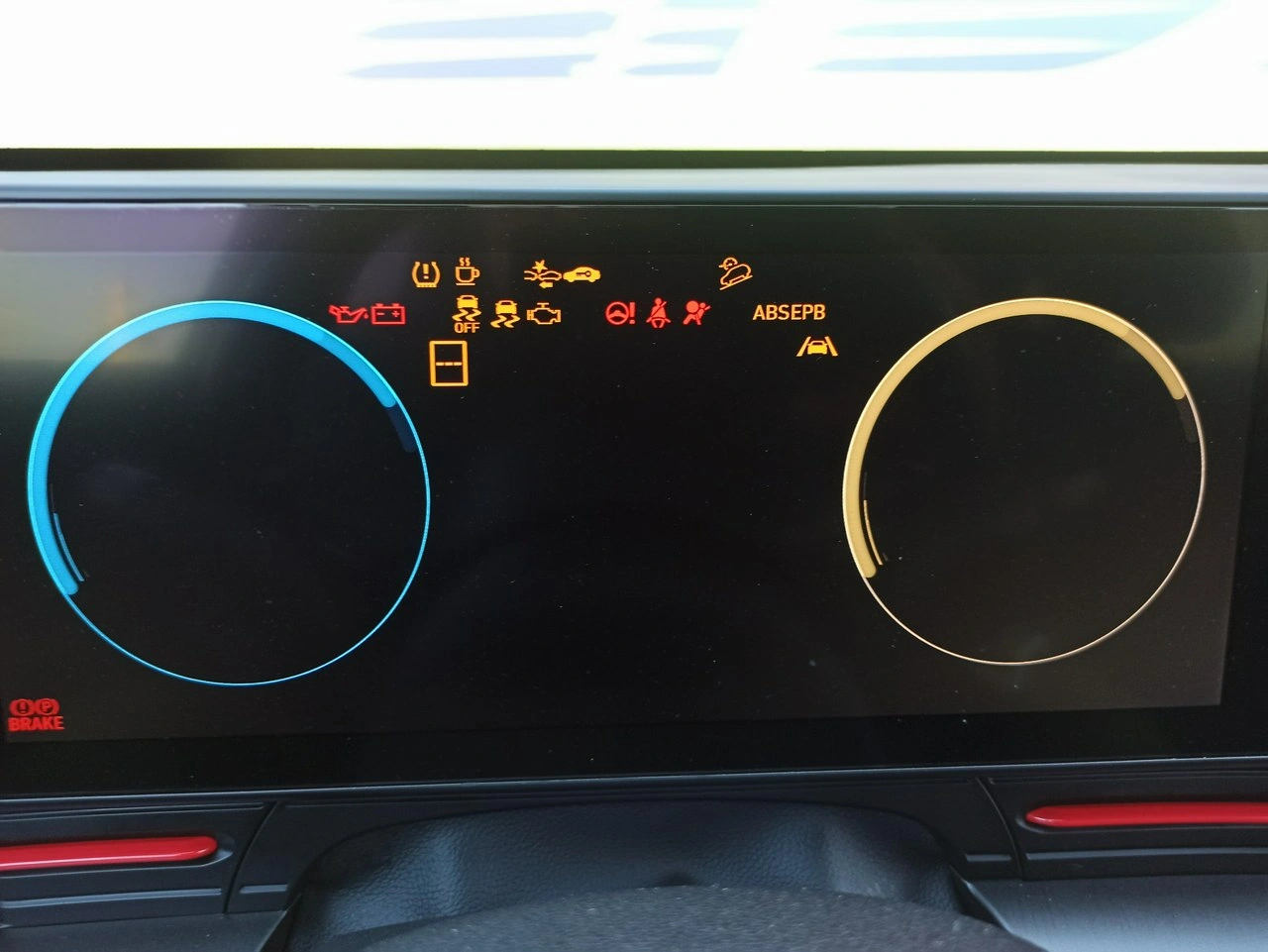 Hyundai Kona - Zdjęcie 38