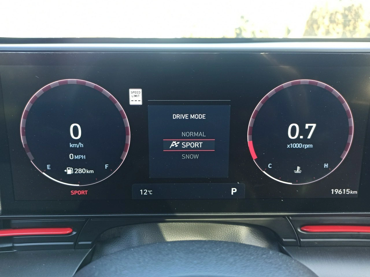 Hyundai Kona - Zdjęcie 39