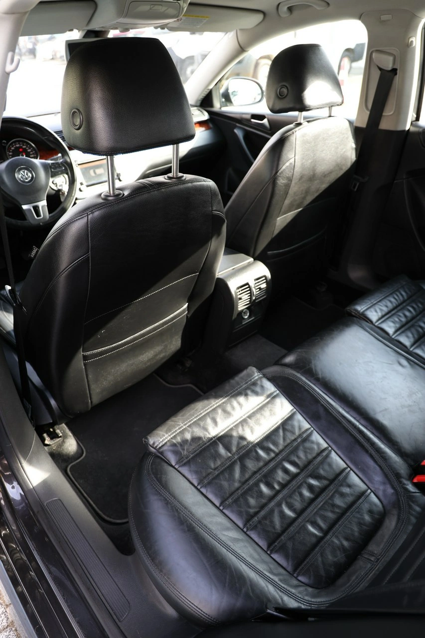 Volkswagen Passat - Zdjęcie 24