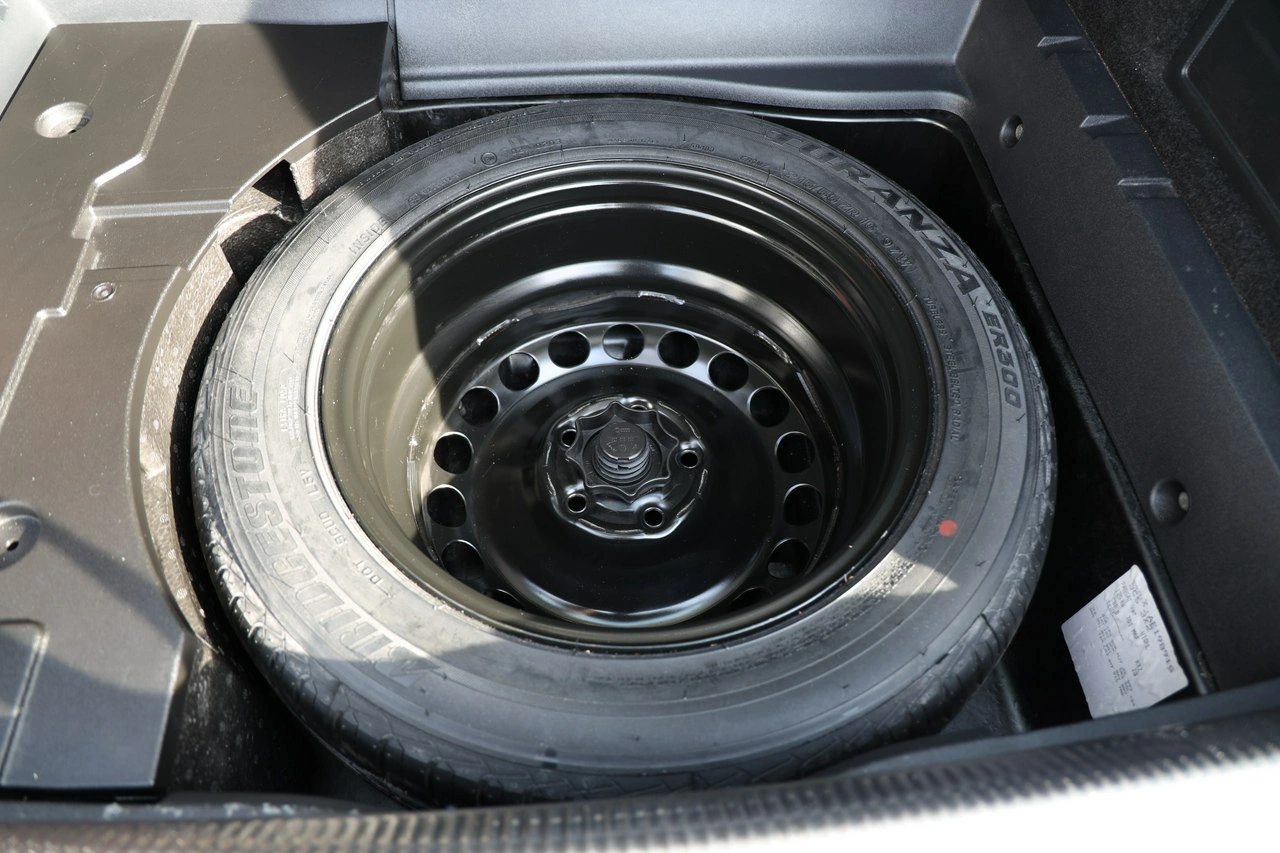 Volkswagen Passat - Zdjęcie 38