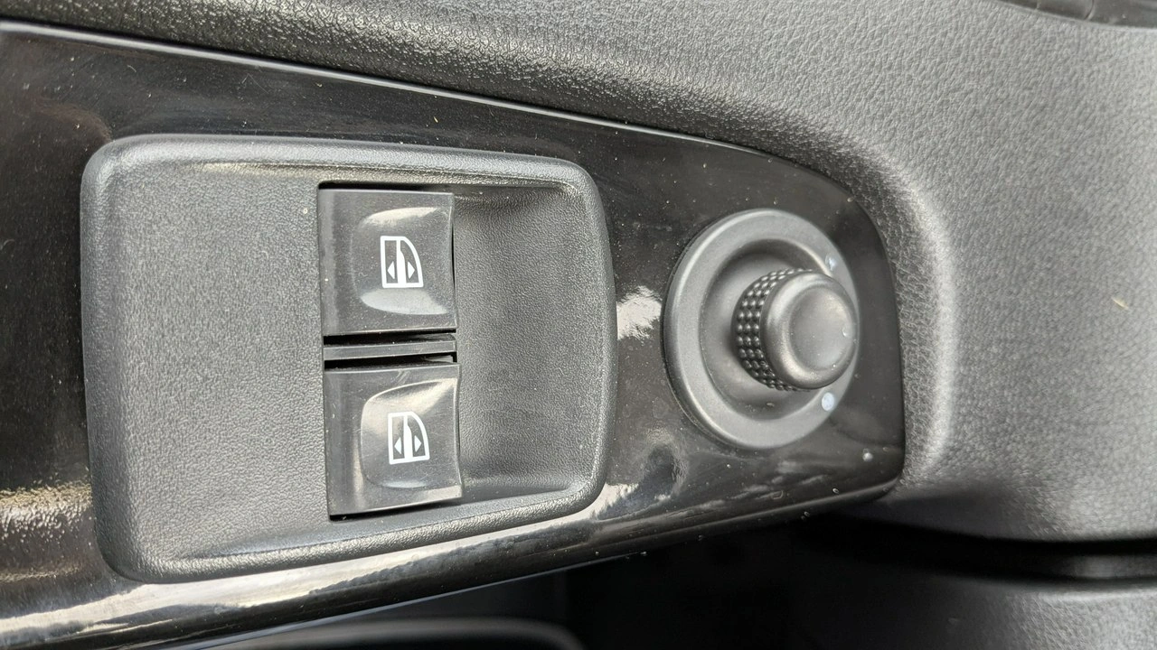 Renault Trafic - Zdjęcie 25