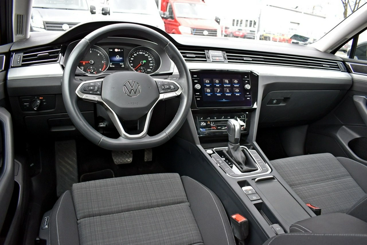 Volkswagen Passat - Zdjęcie 12