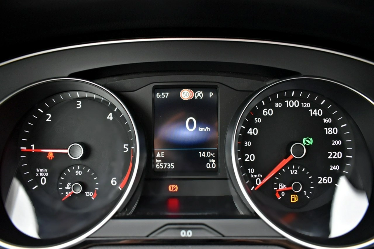 Volkswagen Passat - Zdjęcie 15