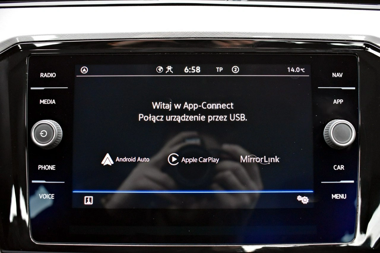 Volkswagen Passat - Zdjęcie 22