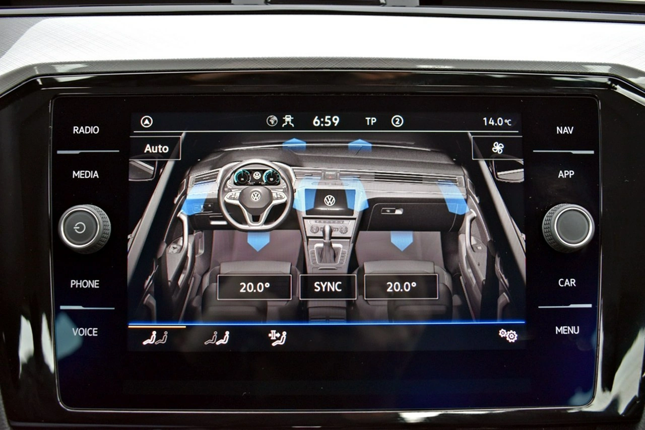 Volkswagen Passat - Zdjęcie 23