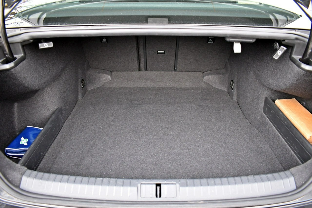 Volkswagen Passat - Zdjęcie 26