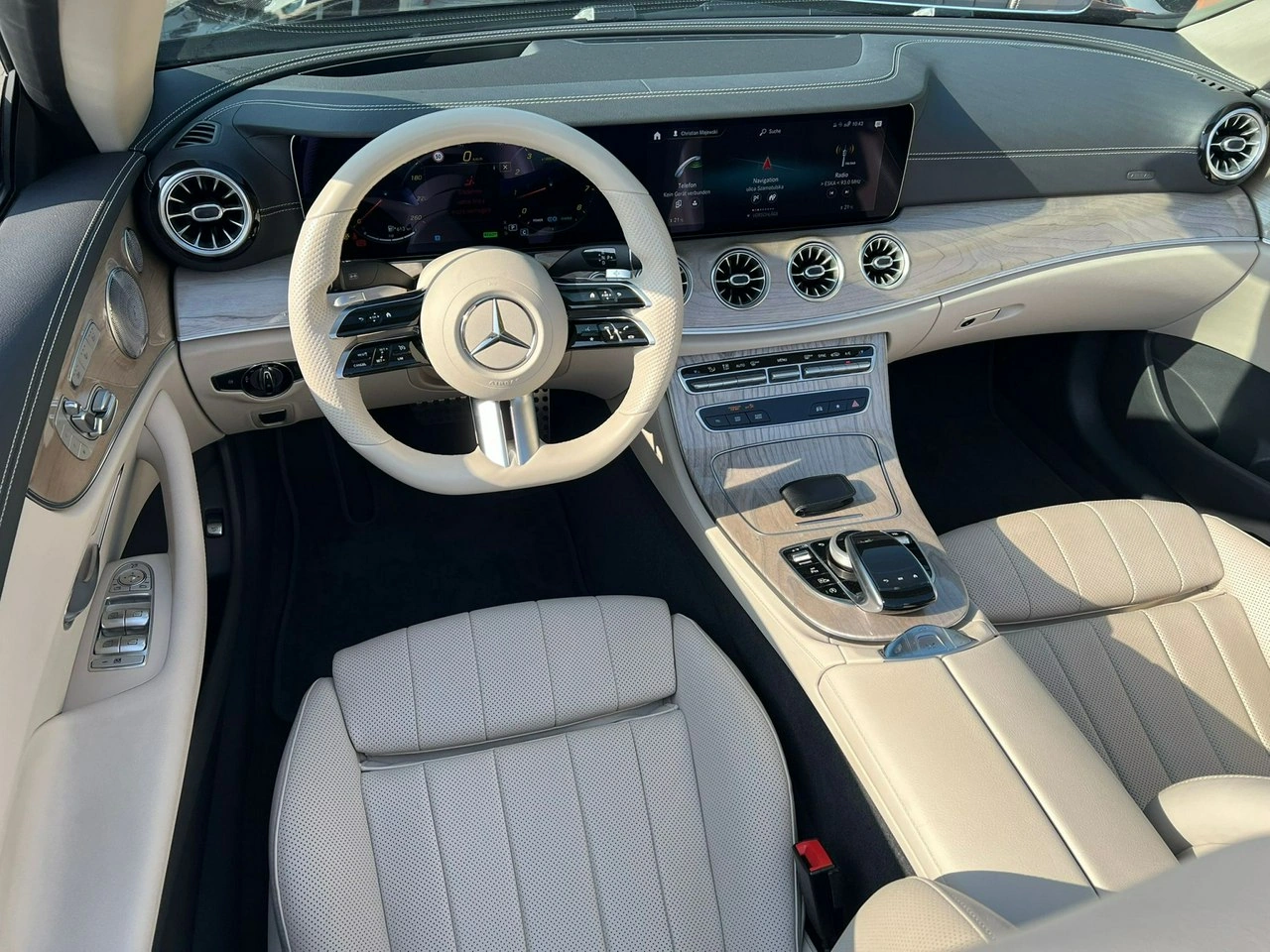 Mercedes E 200 - Zdjęcie 11