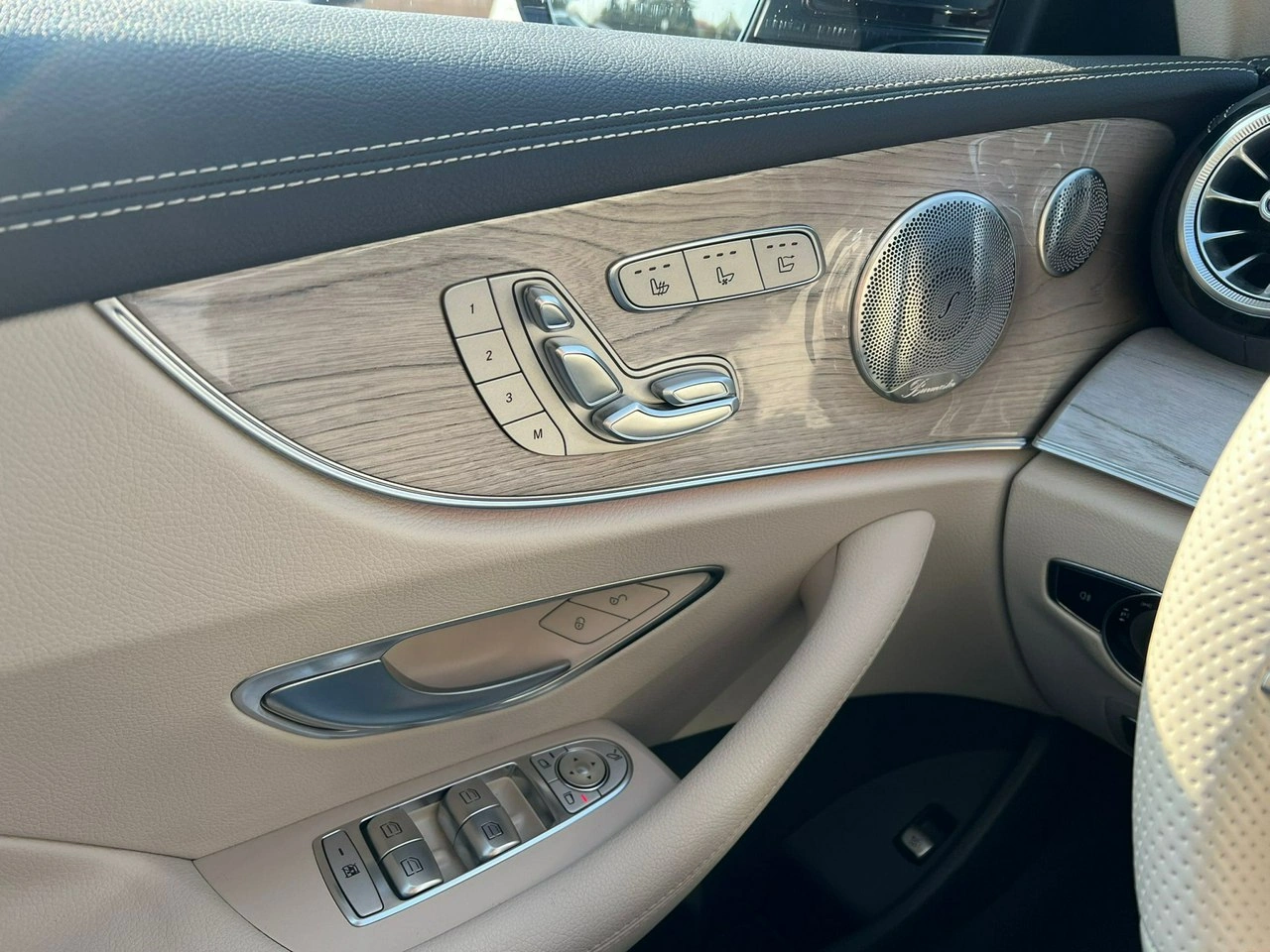 Mercedes E 200 - Zdjęcie 13