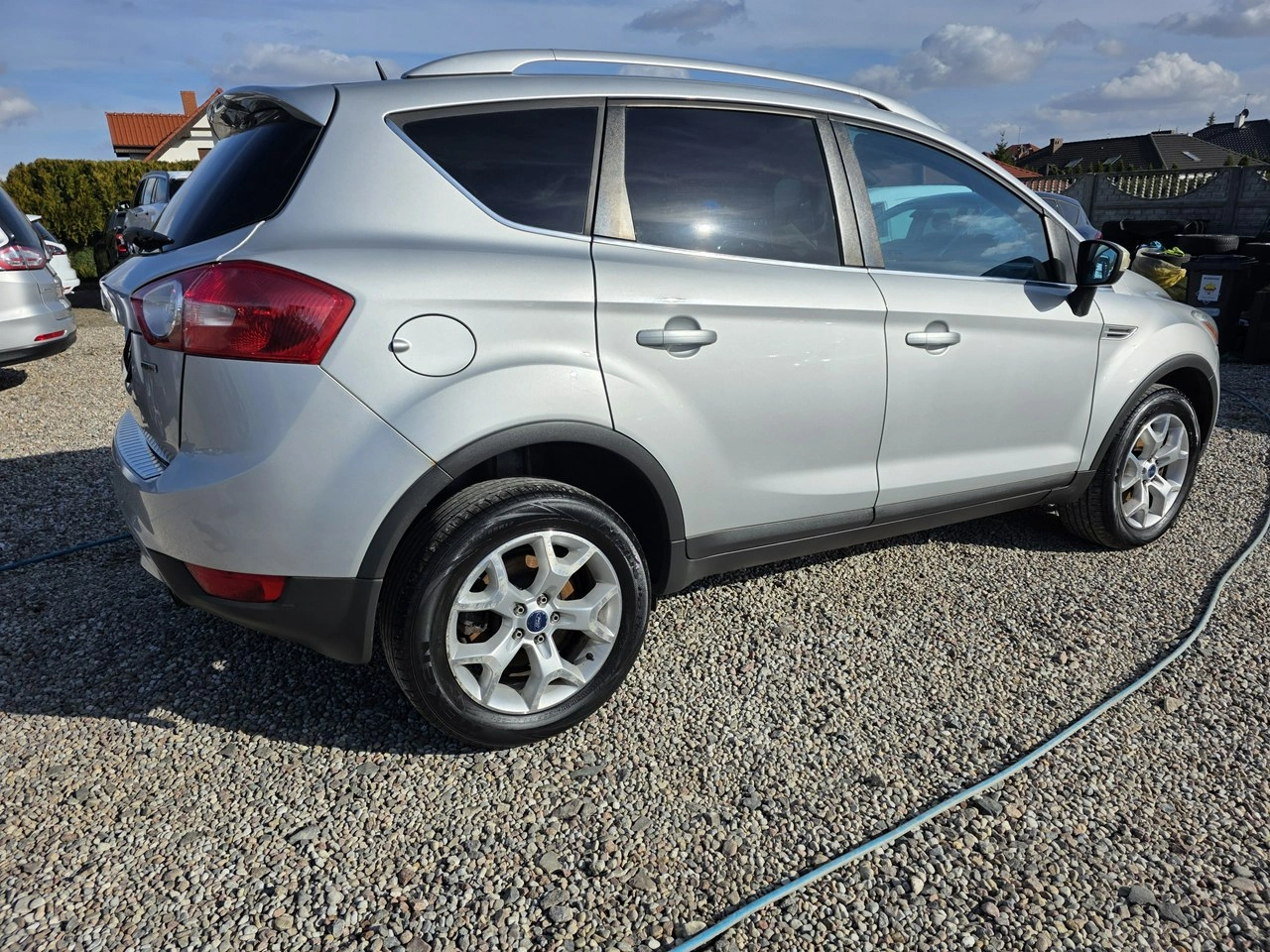 Ford Kuga - Zdjęcie 8