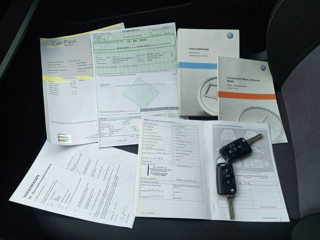 Volkswagen Golf - Zdjęcie 35