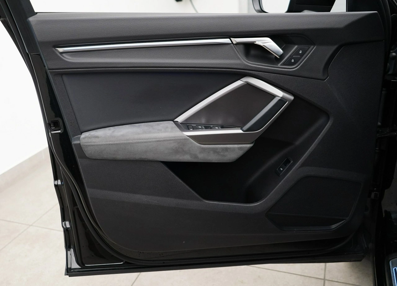 Audi Q3 - Zdjęcie 13