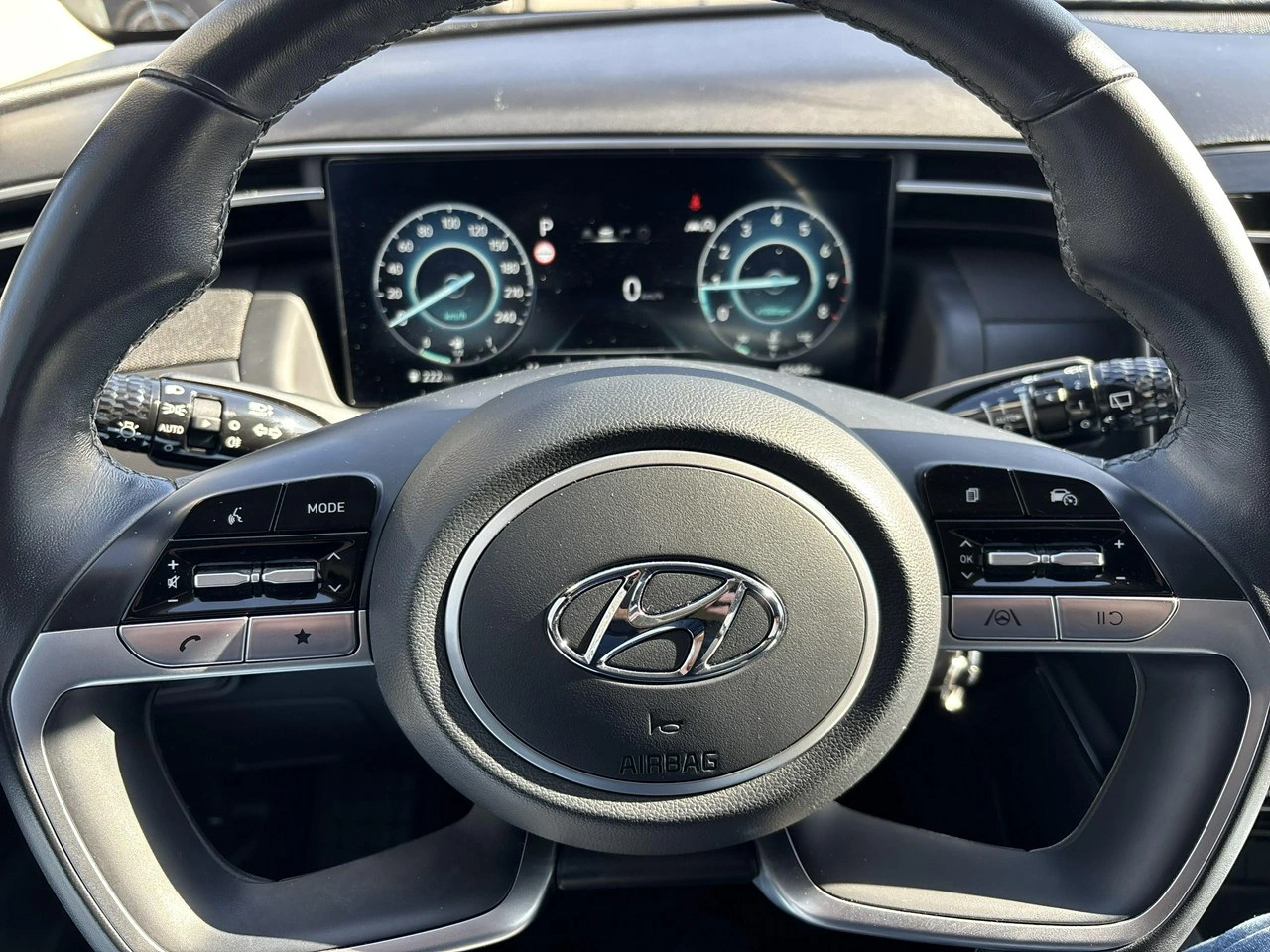 Hyundai Tucson - Zdjęcie 21