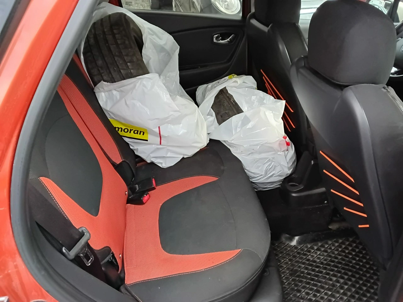 Renault Captur - Zdjęcie 9