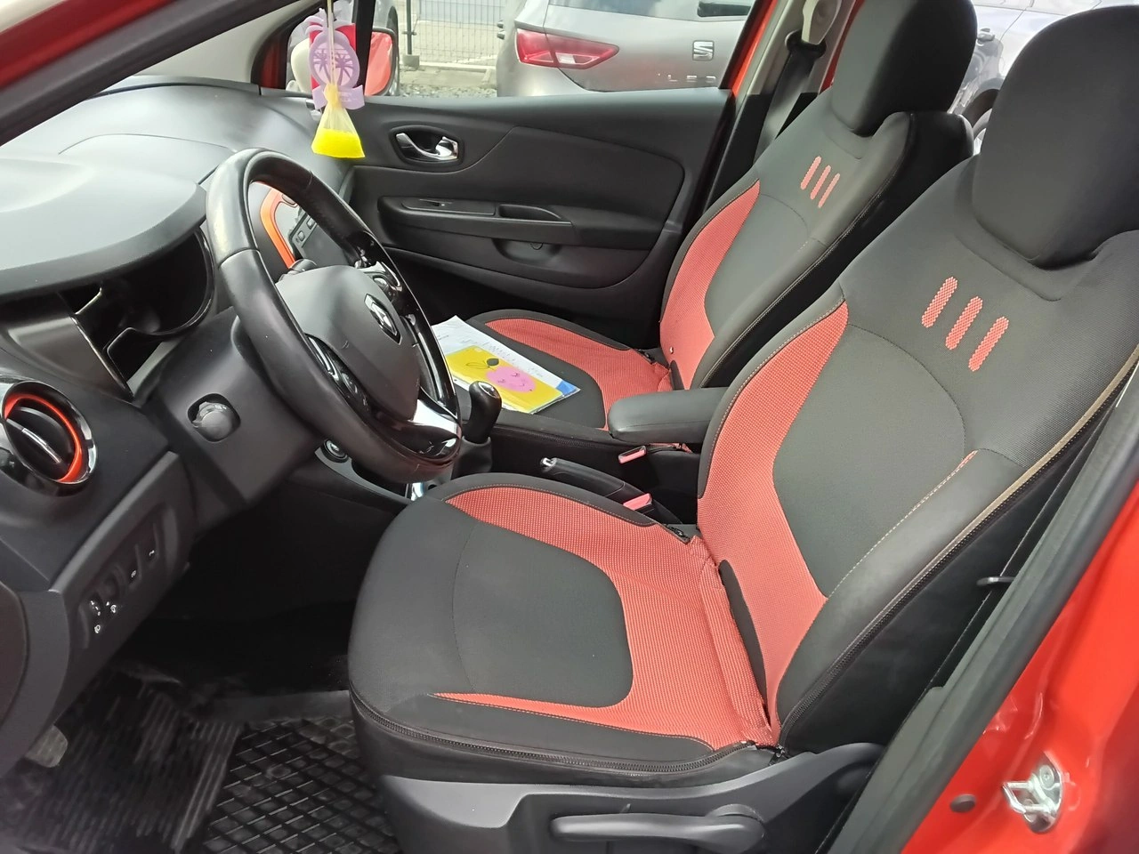 Renault Captur - Zdjęcie 11