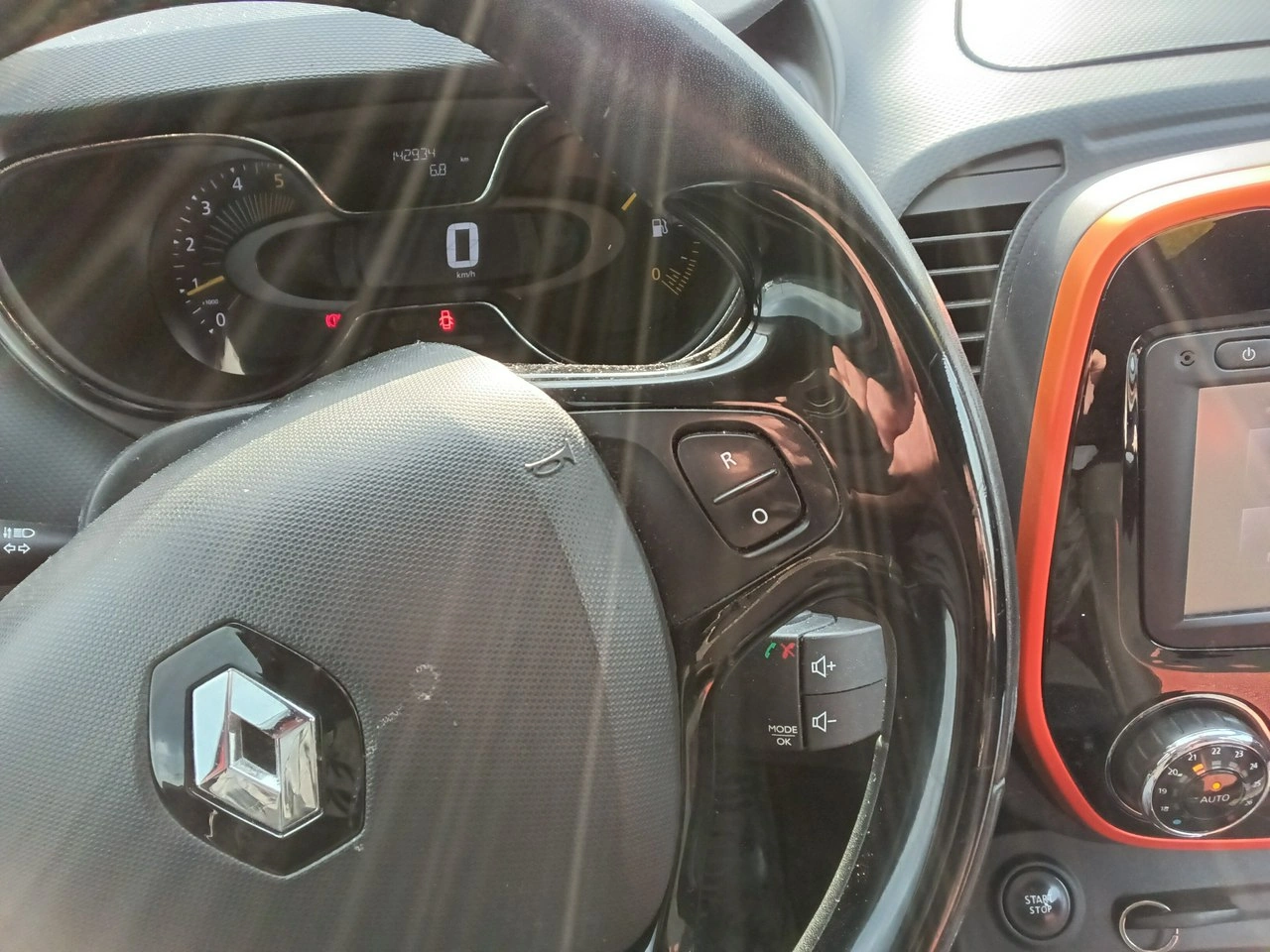 Renault Captur - Zdjęcie 21