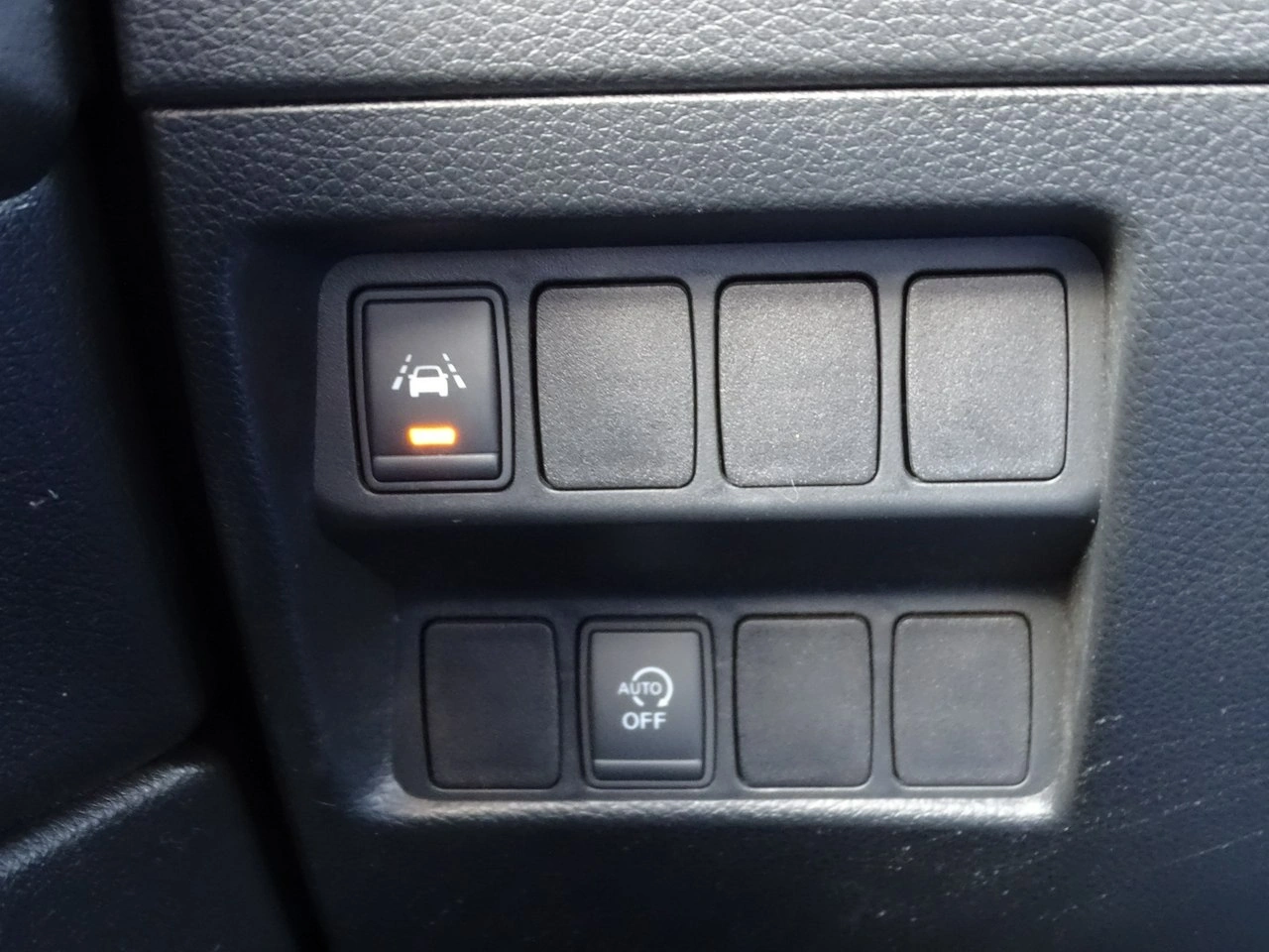 Nissan Qashqai - Zdjęcie 12