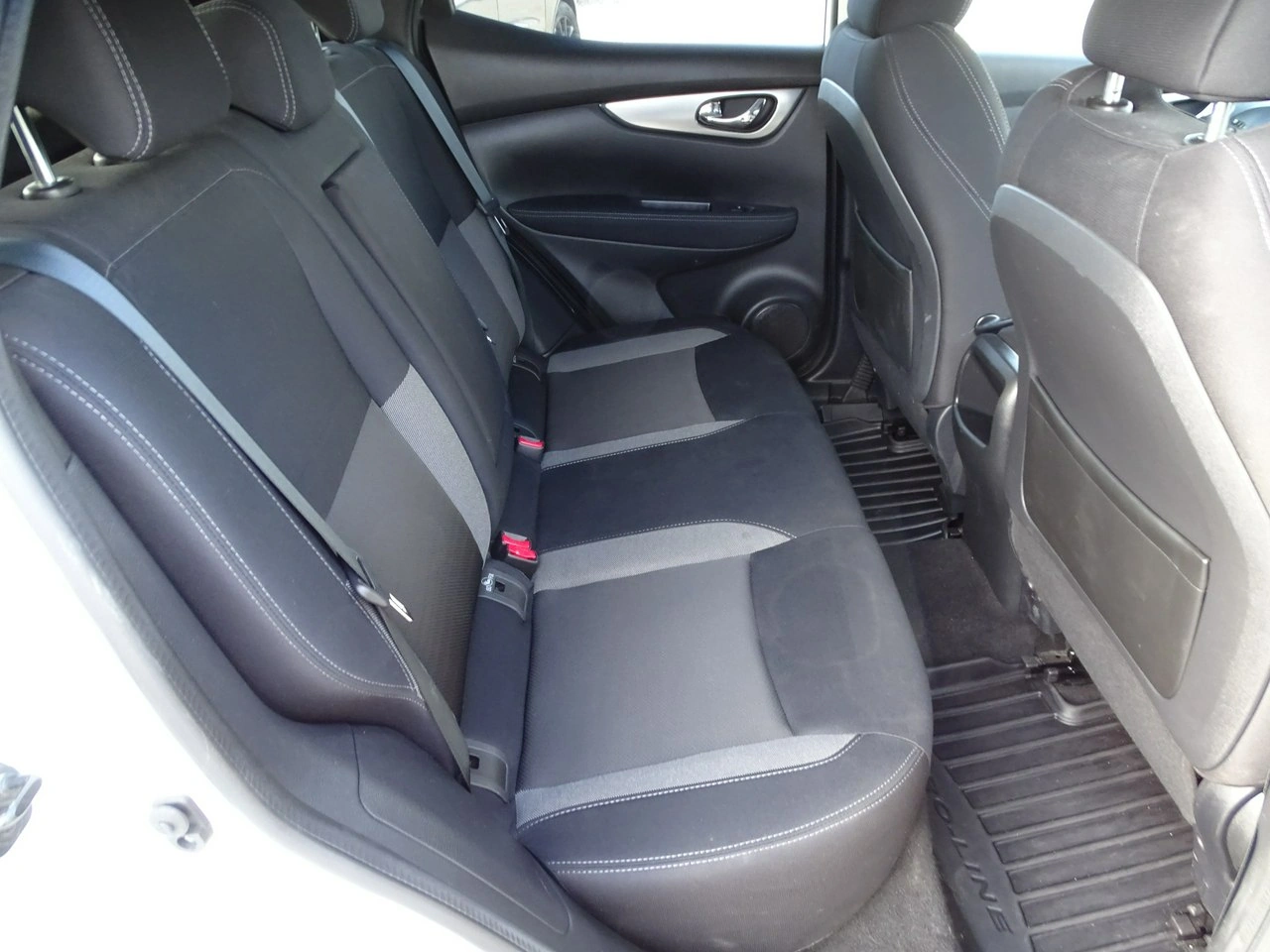 Nissan Qashqai - Zdjęcie 16