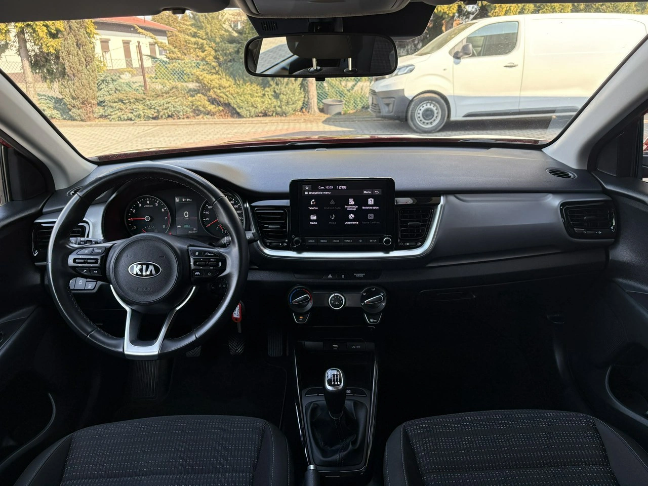 Kia Stonic - Zdjęcie 10